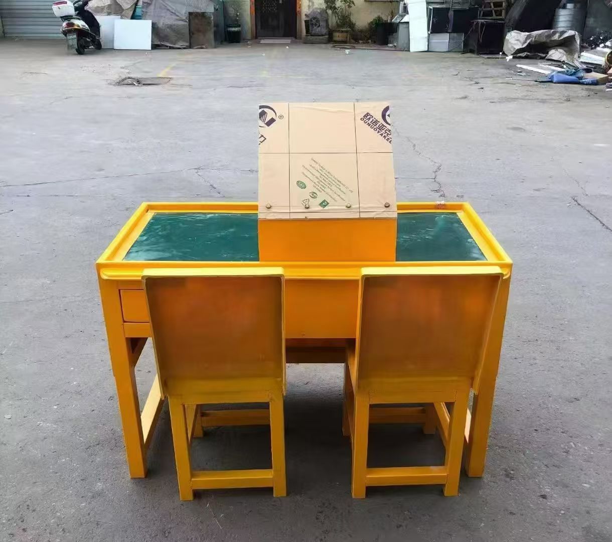 铁山港防静电导通桌井下煤矿火工品发放桌：危险品流转的安全守护者